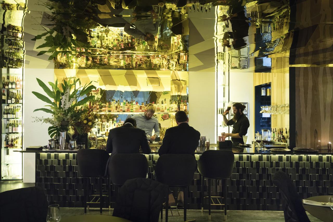 Adelphi Hotel Melbourne Buitenkant foto The bar at the 101 bar