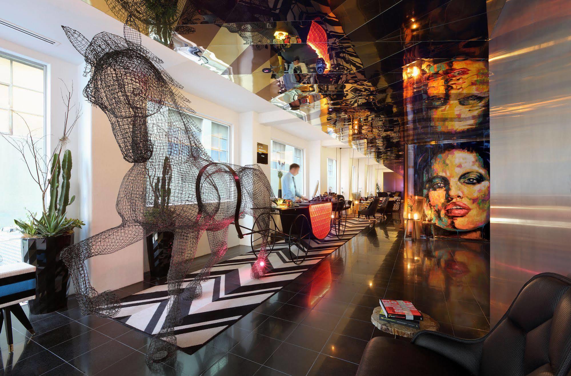 Adelphi Hotel Melbourne Buitenkant foto The lobby of the Mandarin Oriental, Munich